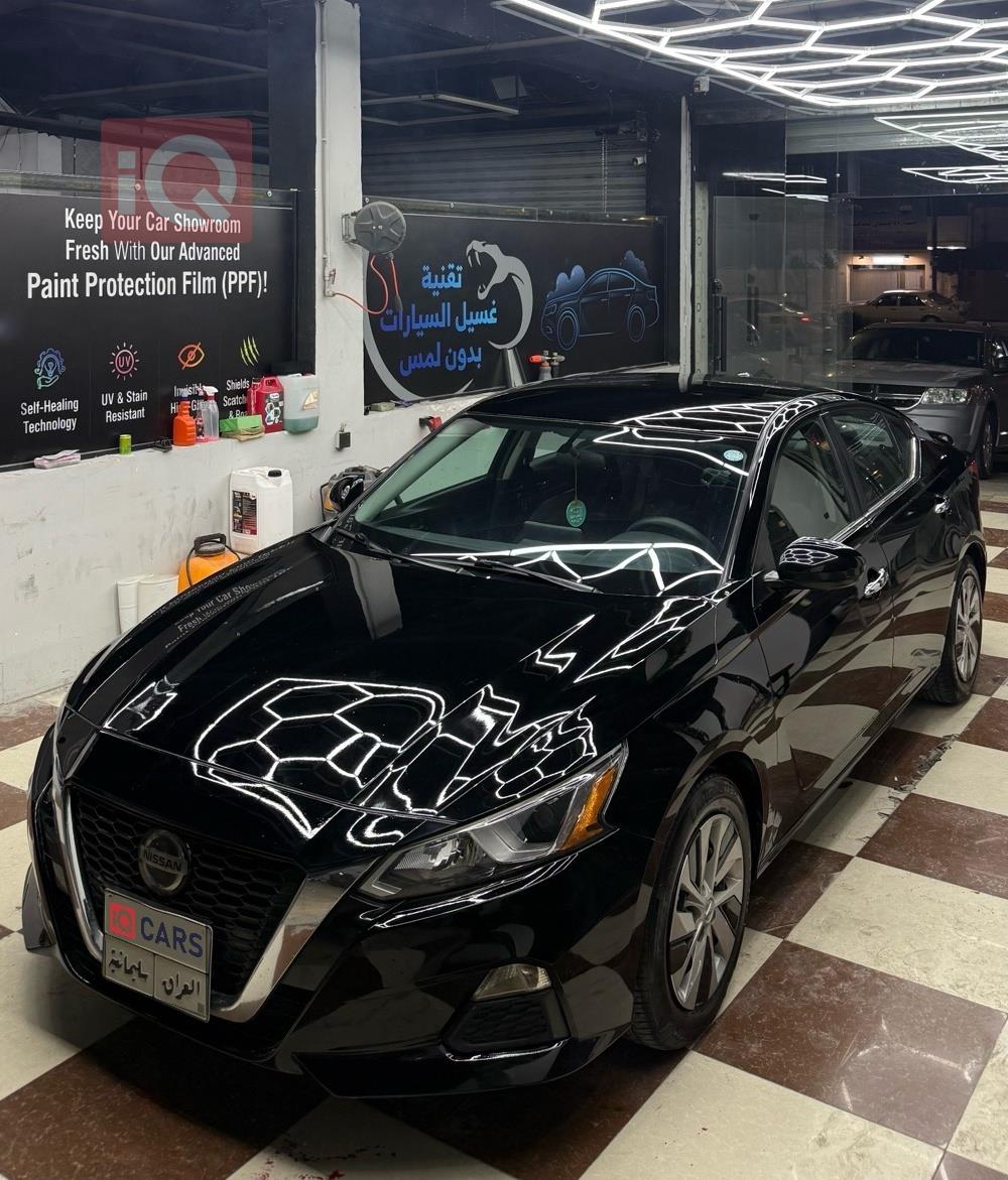 نيسان ألتيما